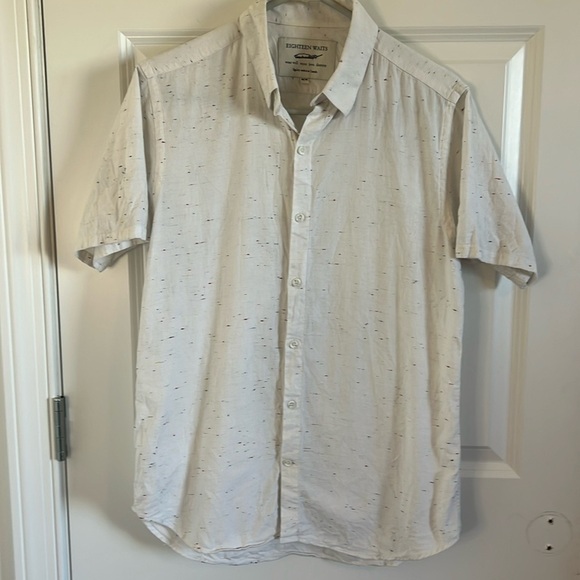 Eighteen Waits Short Sleeve Men's button Down Size Medium - Picture 1 of 8